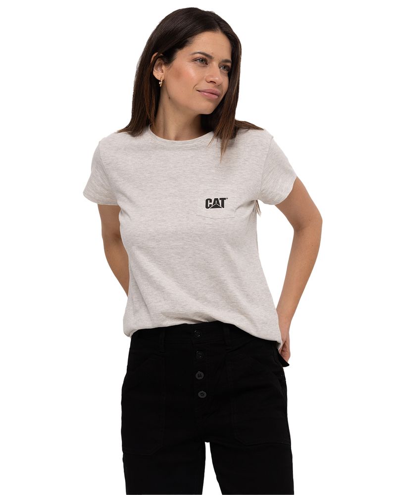 Polera-Manga-Corta-Casual-Mujer-W-CAT-LOGO-POCKET-TEE-NEGRO-CAT