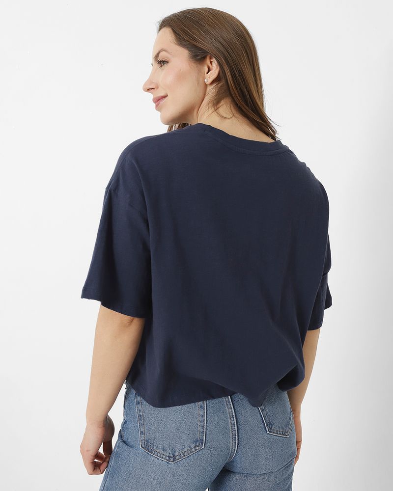Polera-Manga-Corta-Casual-Mujer-WEEKENDER-GRAPHIC-SCOOP-NECK-BOXY-TEE-AZUL-CAT