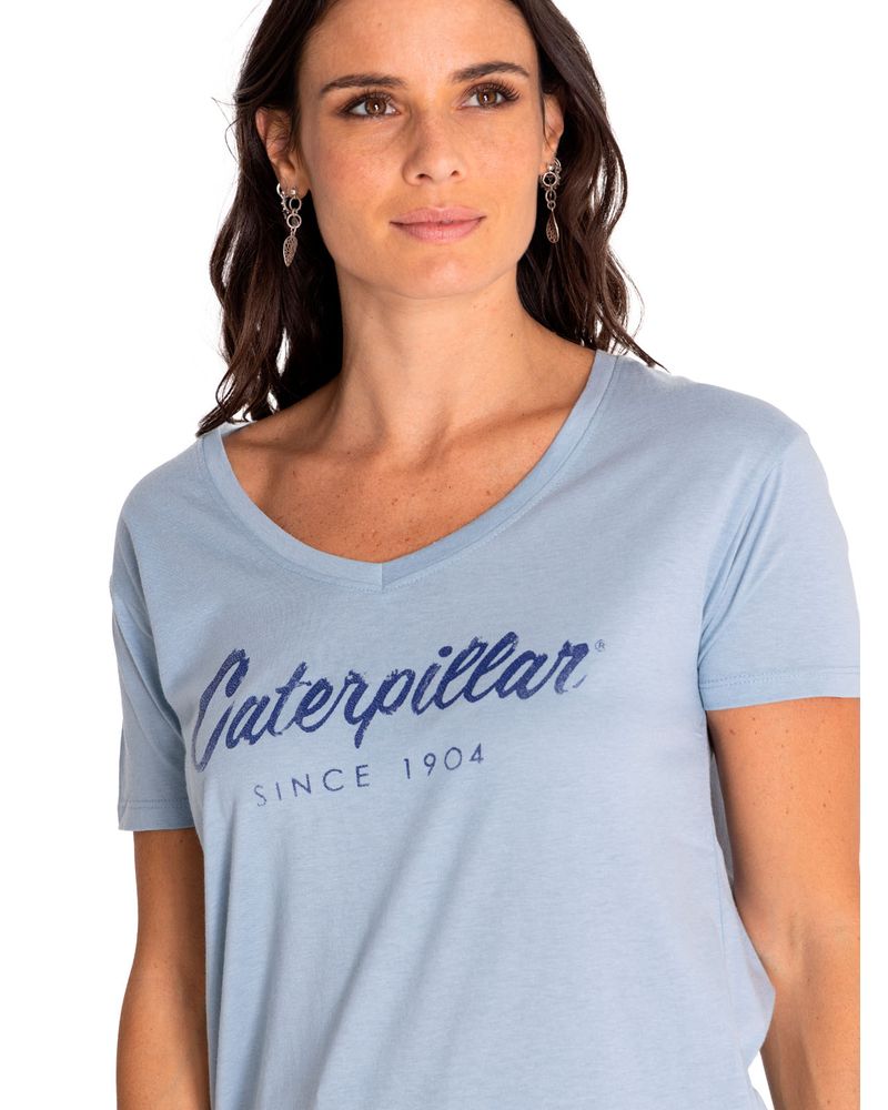 Polera-Manga-Corta-Casual-Mujer-Caterpillar-Script-V-Neck-Tee-Azul-Cat