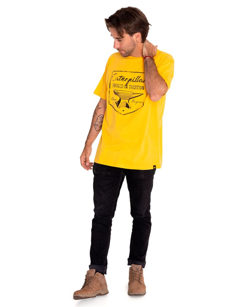 Polera-Manga-Corta-Casual-Hombre-Historic-Tradition-Graphic-Tee-9-Amarillo-Cat