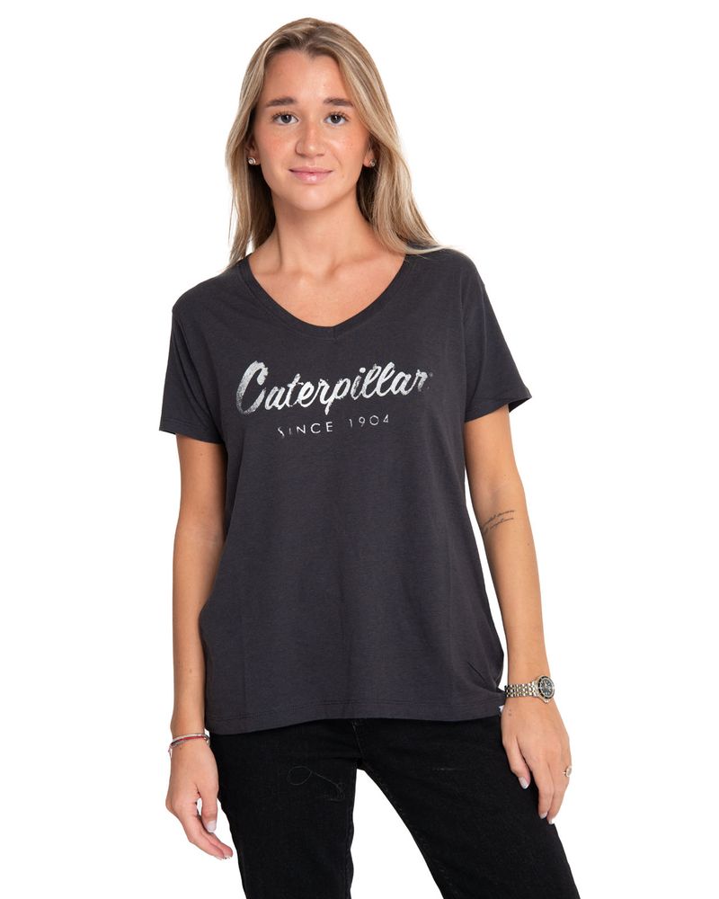 Polera-Manga-corta-Casual-Mujer-CATERPILLAR-SCRIPT-V-NECK-TEE-NEGRO-CAT