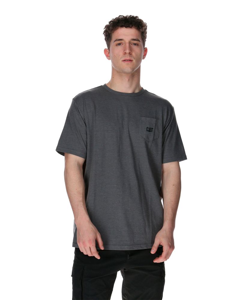 Polera-Manga-corta-Casual-Hombre-CAT-LOGO-POCKET-TEE-Gris-CAT