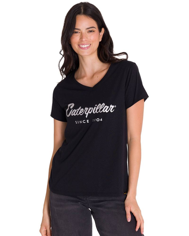 Polera-Manga-Corta-Cuello-V-Mujer-CAT-METALLIC-SCRIPT-V-NECK-TEE-Negra-Cat