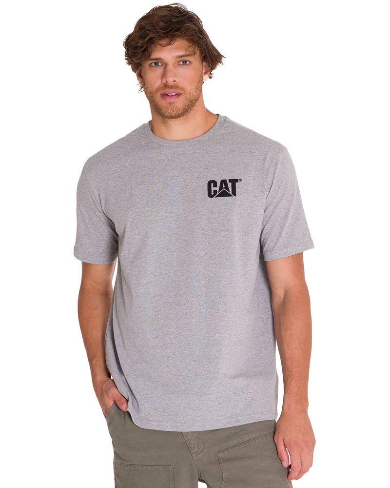 Polera-Manga-Corta-Hombre-EVERYDAY-WORKWEAR-GRAPHIC-TEE-5-Gris-Cat