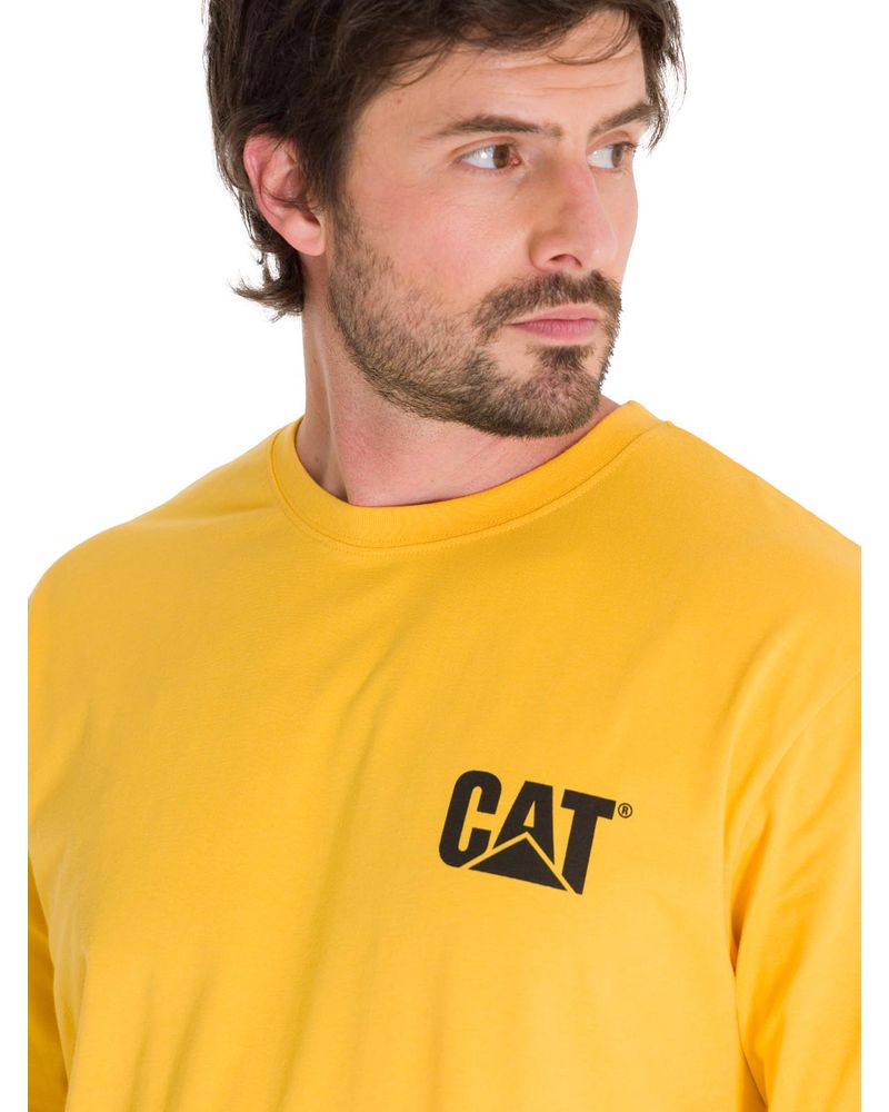 Polera-Manga-Larga-Hombre-Trademark-Amarillo-Cat