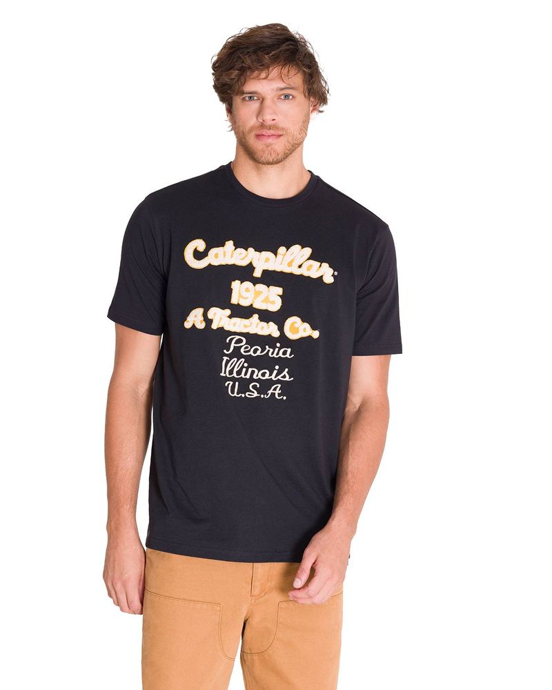 Polera-Manga-Corta-Casual-Hombre-CENTENNIAL-100-YEARS-PREMIUM-GRAPHIC-TEE-Negra-Cat